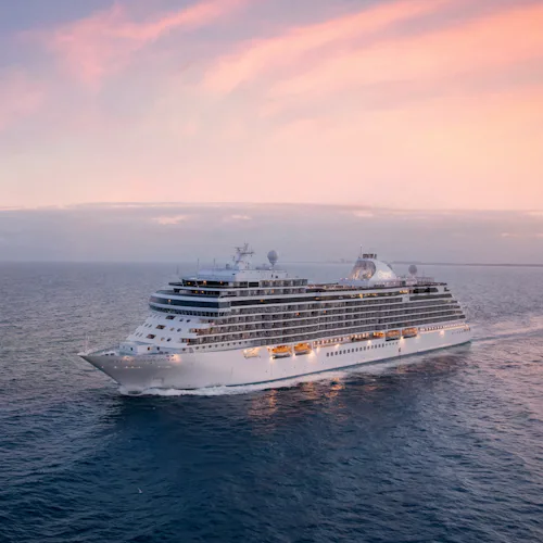 Seven Seas Splendor at Sea