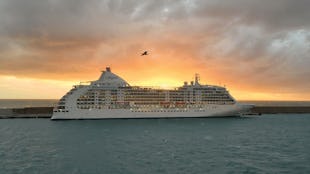 Seven Seas Mariner at Sea