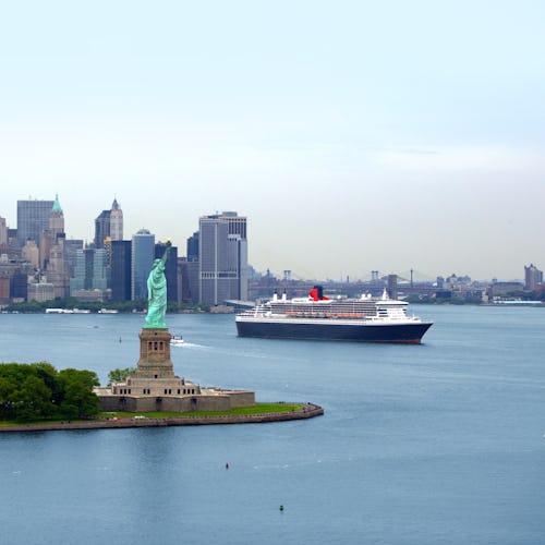 Cunard's Queen Mary 2 in New York