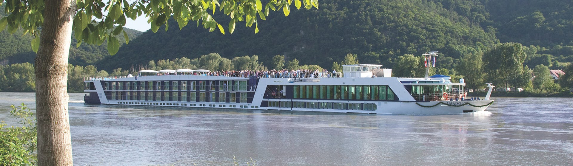 Exterior shot of AmaDolce