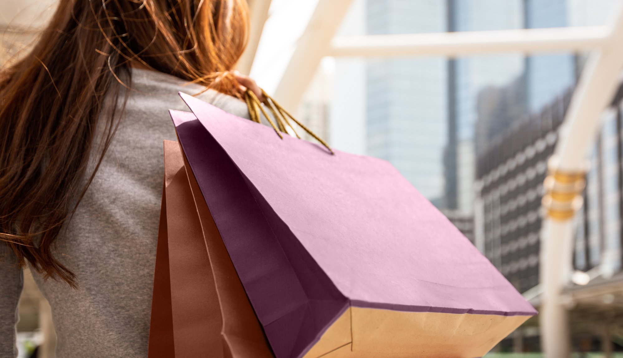 Passenger shopping onboard a P&O Cruises ship