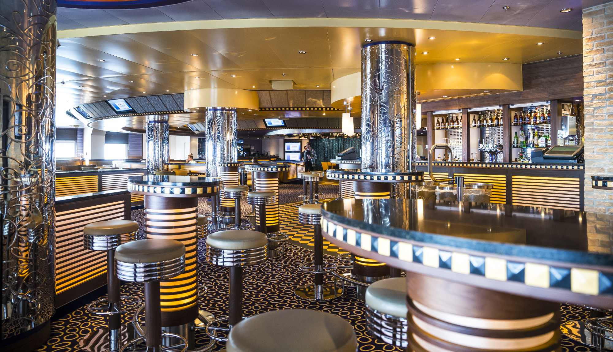 Manhattan Bar onboard P&O Cruises