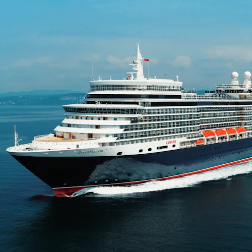 Cunard's Queen Elizabeth ship at sea