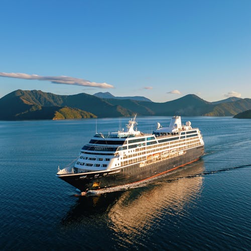 Azamara Quest sailing in New Zealand