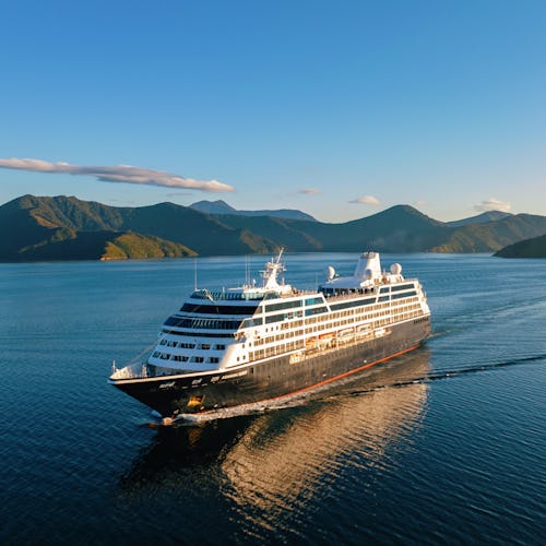 Azamara Quest sailing in New Zealand