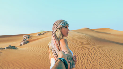 Cruise passenger enjoying the Dubai desert before embarking on the ship