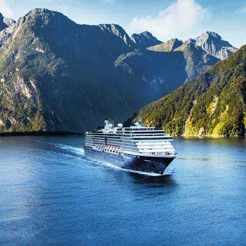 Noordam in New Zealand Fjords