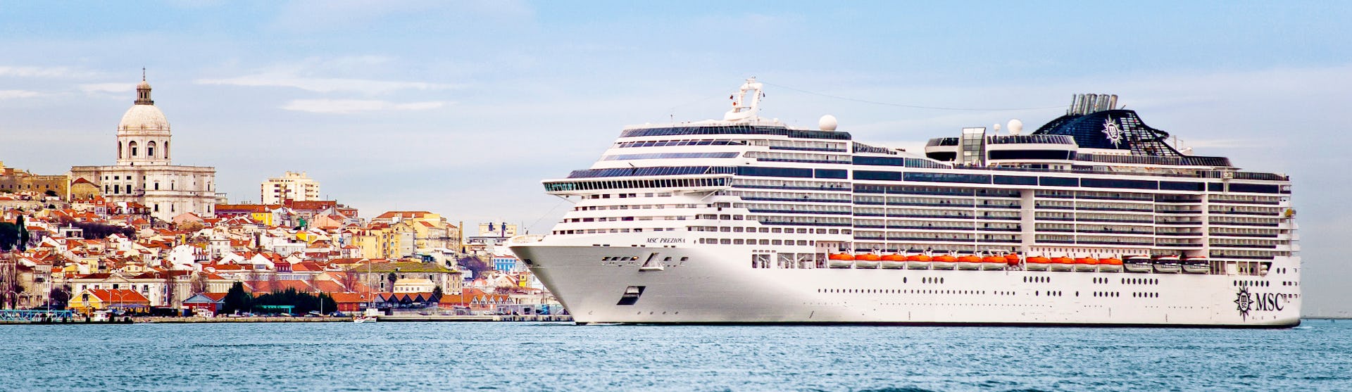 MSC Preziosa tendered in Lisbon