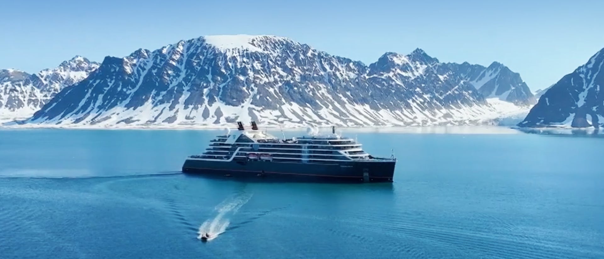 Seabourn Venture sailing in Antarctica