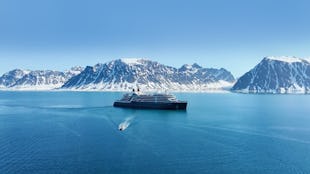 Seabourn Venture sailing in Antarctica