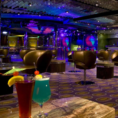 Caliente Bar onboard Carnival Dream