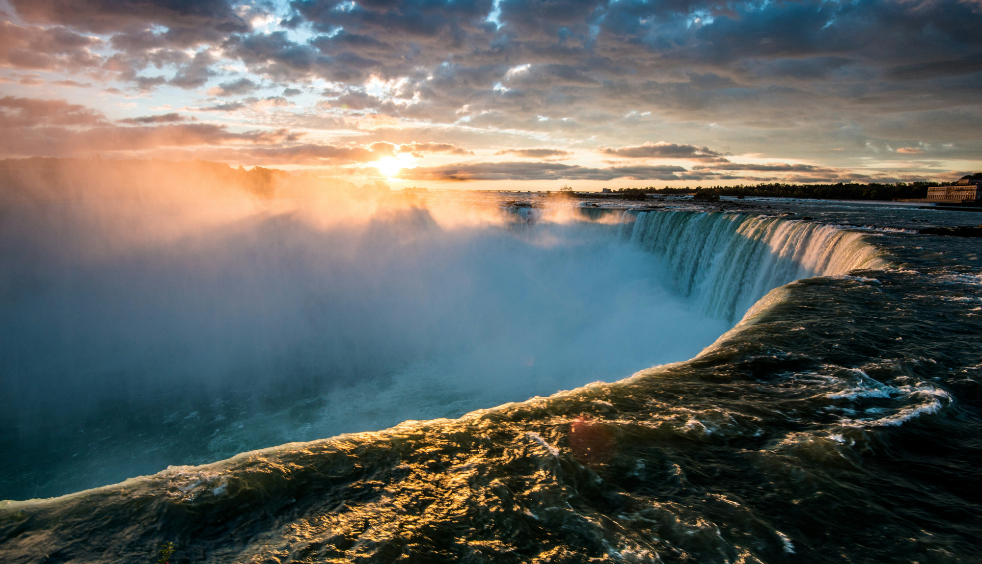 Niagara Falls, the highlight of any trip to Toronto