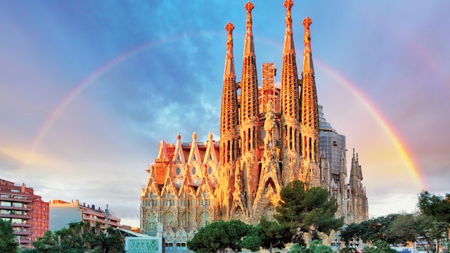 The Sagrada Familia in Barcelona a highlight of any Paramount Cruises package