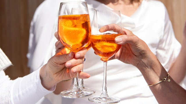 MSC Cruises guests enjoying aperol spritz onboard with an Easy Package