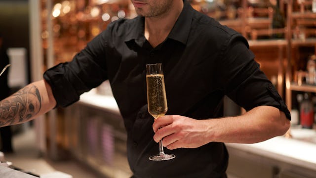 Virgin Voyages Drinks Packages Bar Tab - Sip Lounge