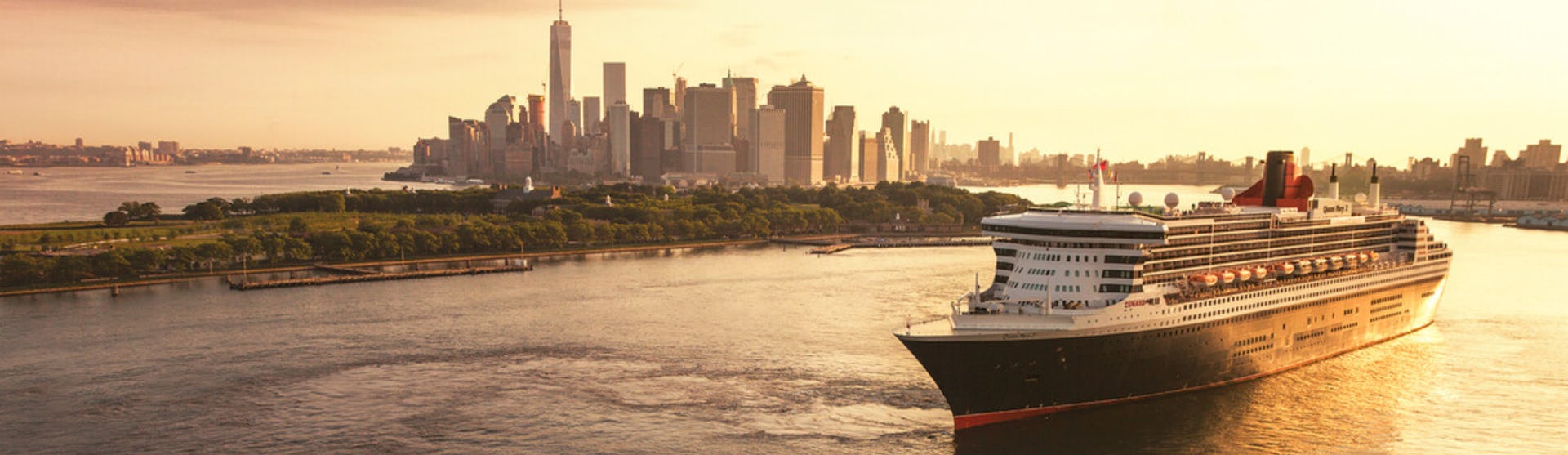 Cunard Queen Mary 2 sailing from New York