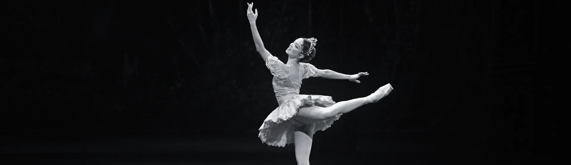 Ivana Bueno as Sugar Plum Fairy in Nutcracker onboard Cunard