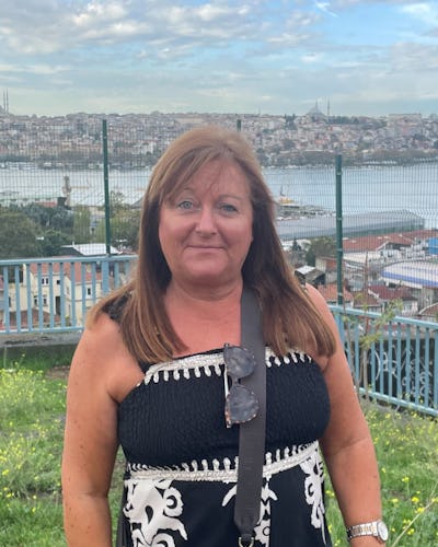 Sales Executive, Tina