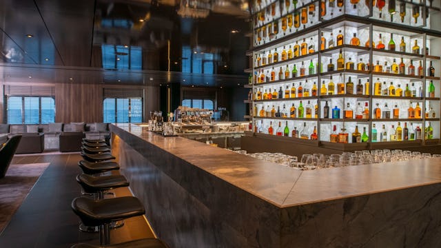 Scenic Eclipse Lounge