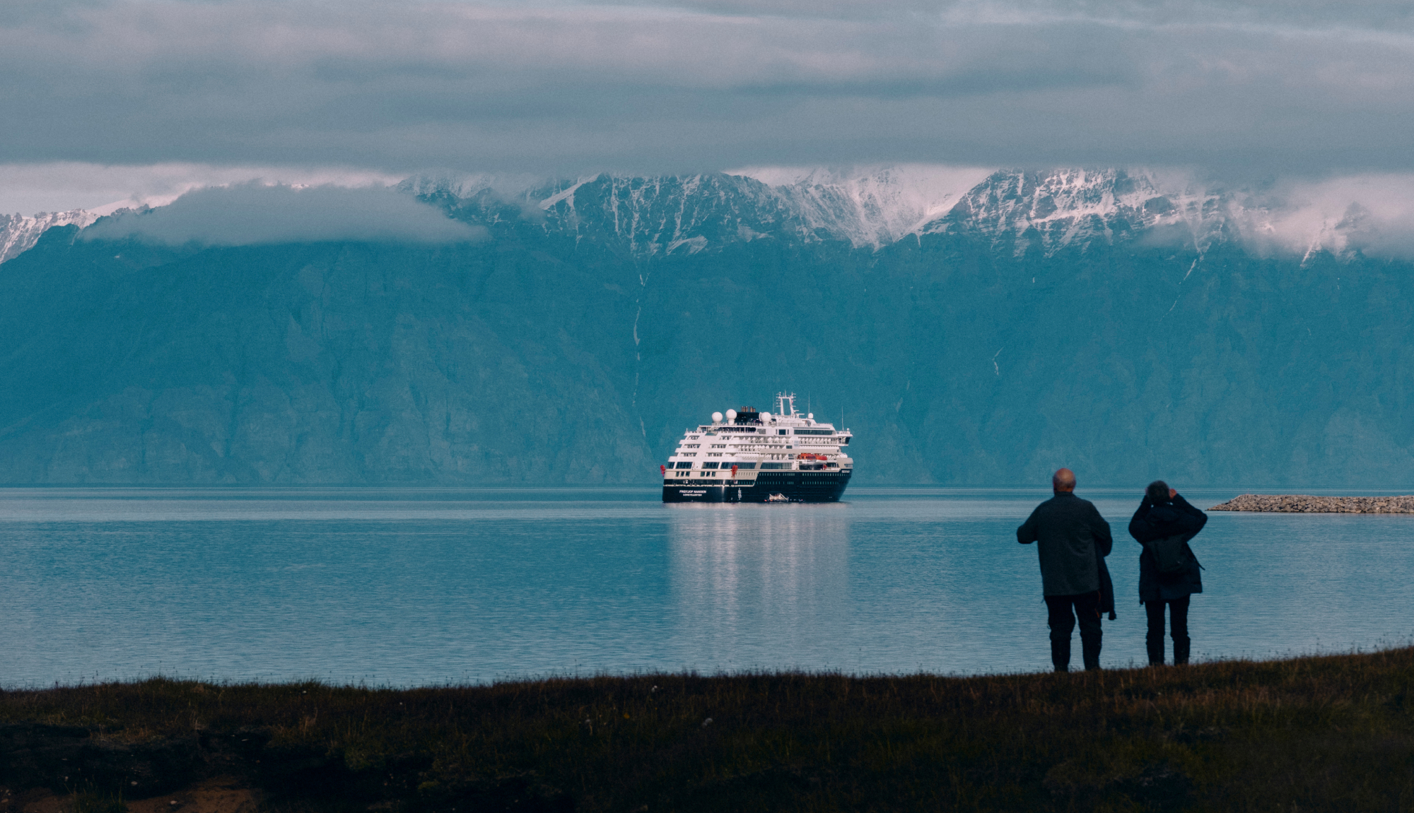 HX Expeditions - MS Fridjof Nansen Canada Nunavut