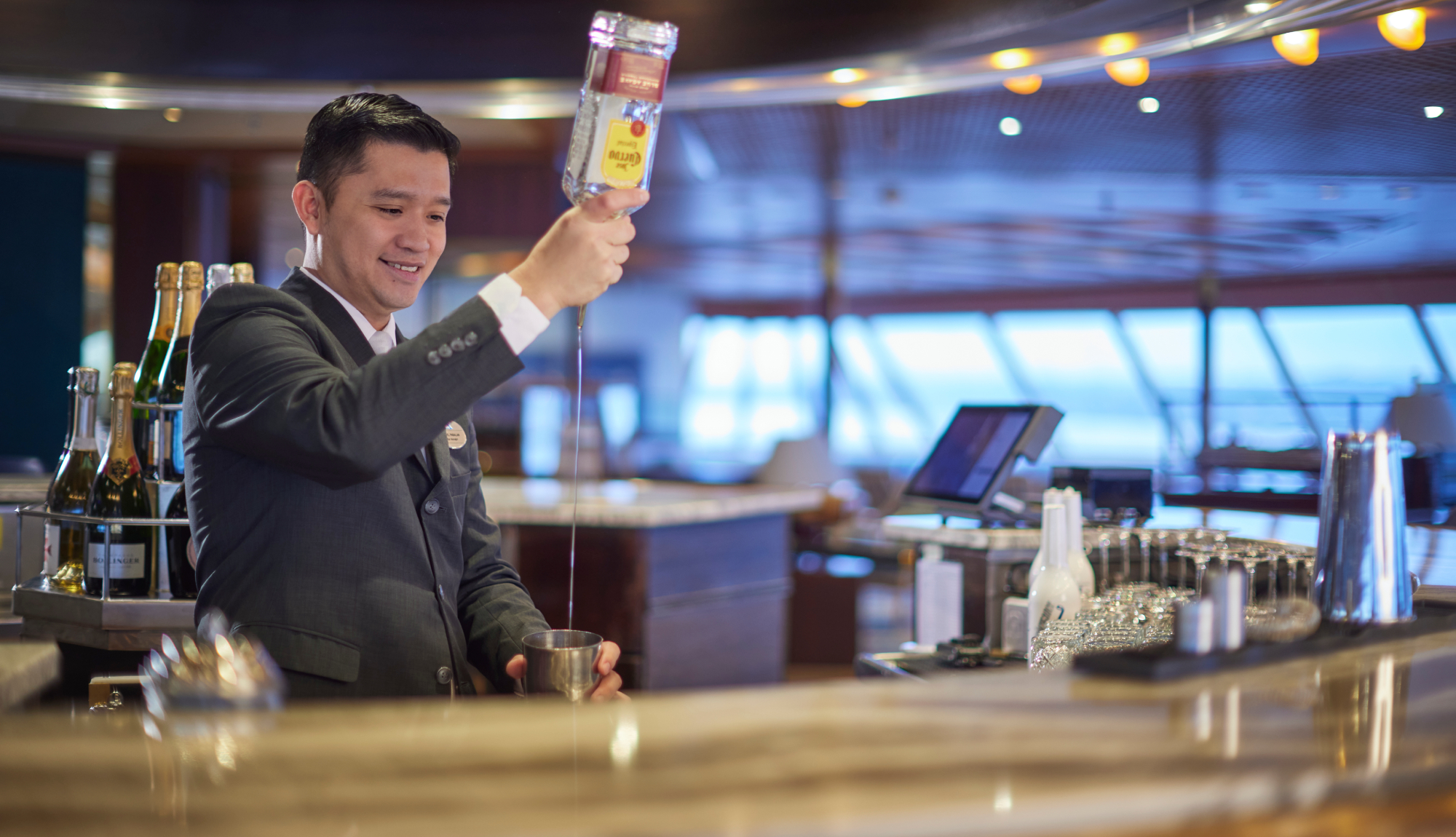 Fred Olsen Cruises Drinks Packages - Cocktail Making