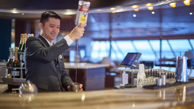 Fred Olsen Cruises Drinks Packages - Cocktail Making