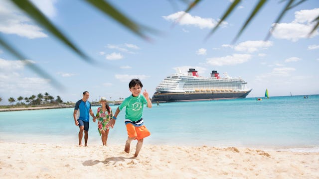 Disney Cruise Line Castaway Cay - Family beach