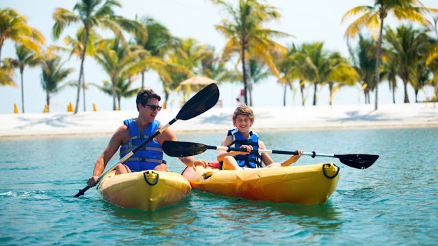 Harvest Caye Belize NCL - kayak excursion