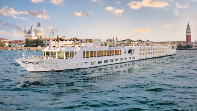 Uniworld River Cruises - S.S. La Venezia in Venice