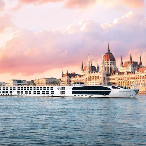 Uniworld River Cruises - S.S. Maria Theresa Budapest