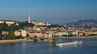 Scenic River Cruises - Scenic Crystal