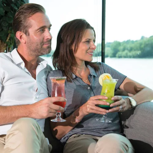 Emerald River Cruises - Emerald Lounge Drinks