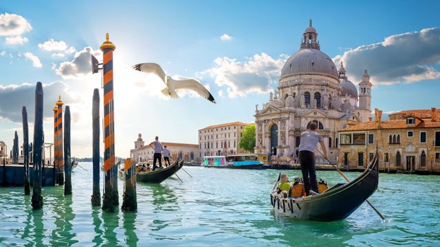 S.S. La Venezia - Venice and the Jewels of Veneto - Venice Gondola
