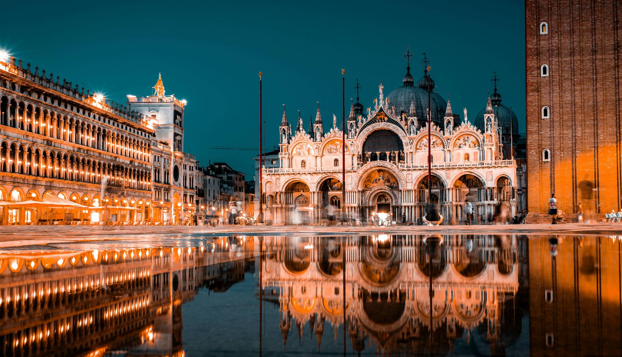 S.S. La Venezia - Venice and the Jewels of Veneto -  Piazza San Marco at Night