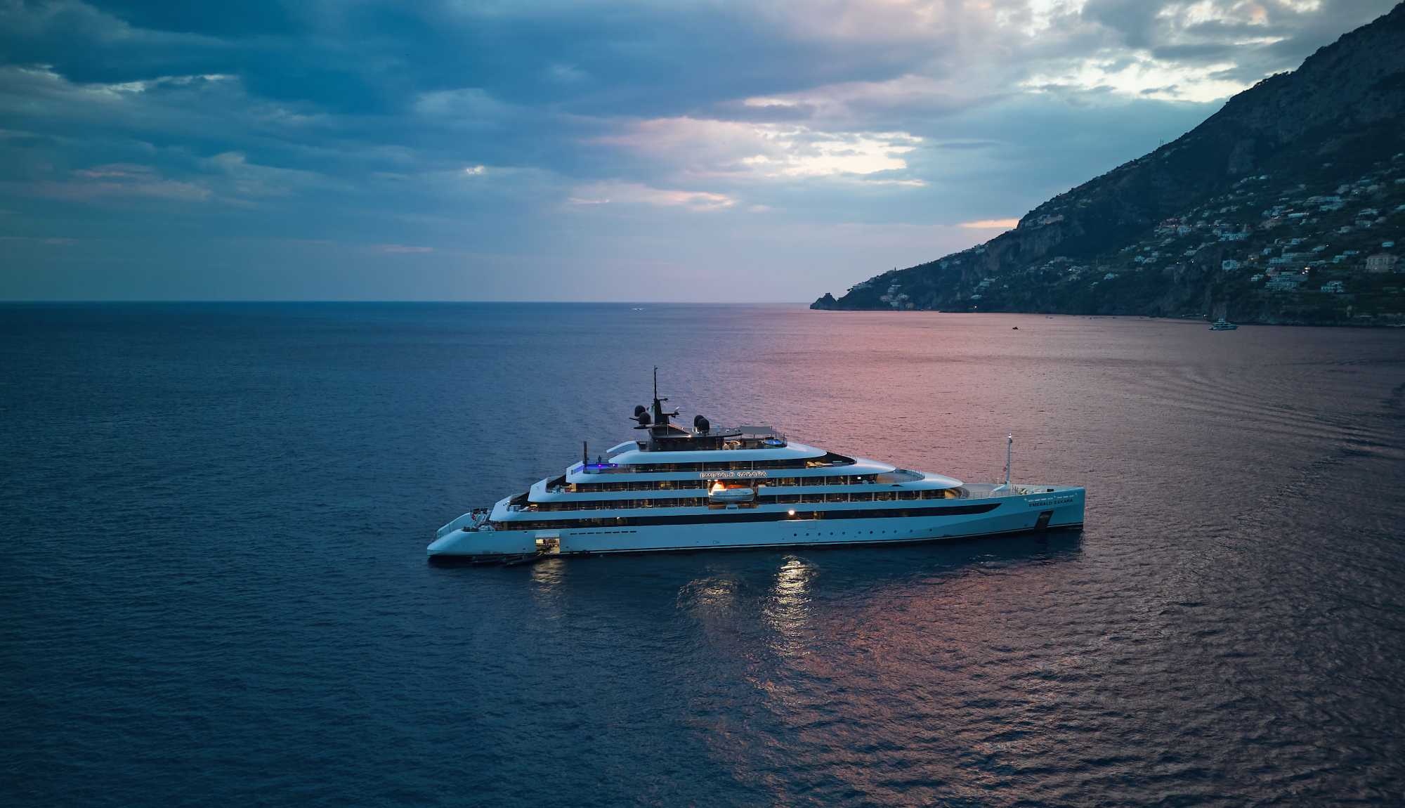 Emerald Yacht Cruises - Emerald Sakara Amalfi Coast