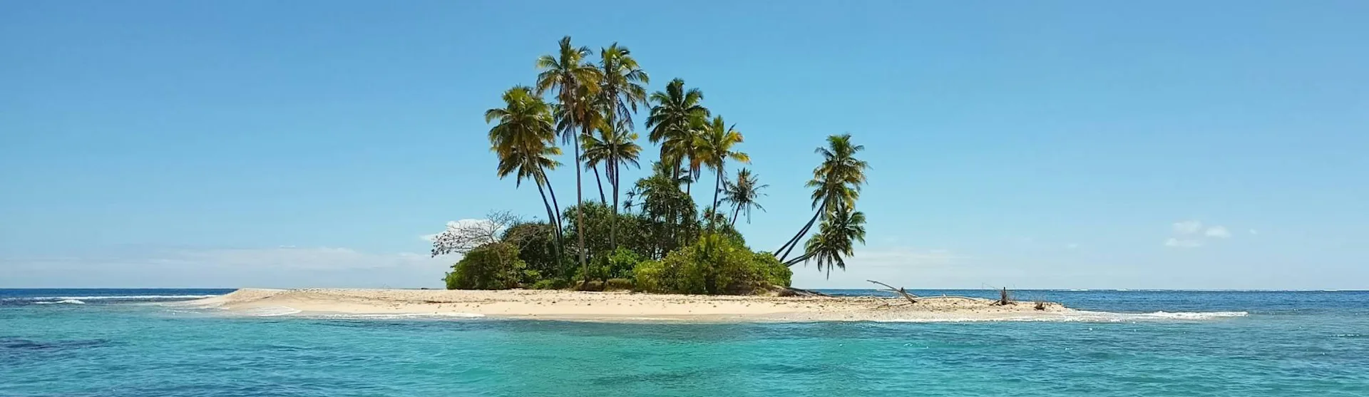Desert island in Tahiti in French Polynesia