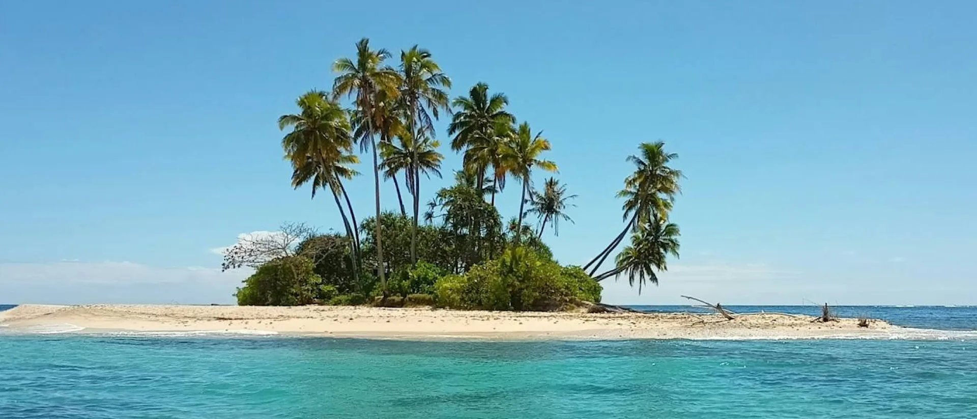 Desert island in Tahiti in French Polynesia