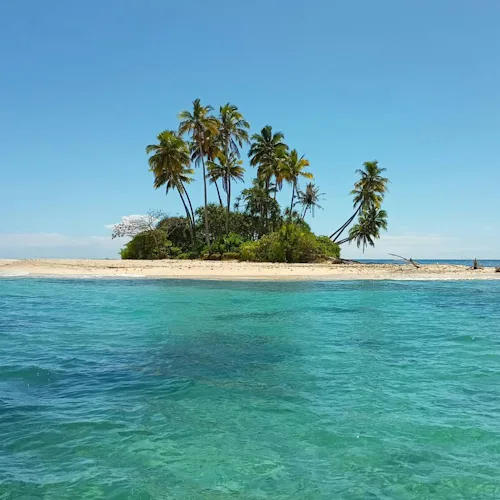 Desert island in Tahiti in French Polynesia
