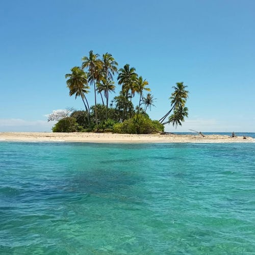 Desert island in Tahiti in French Polynesia