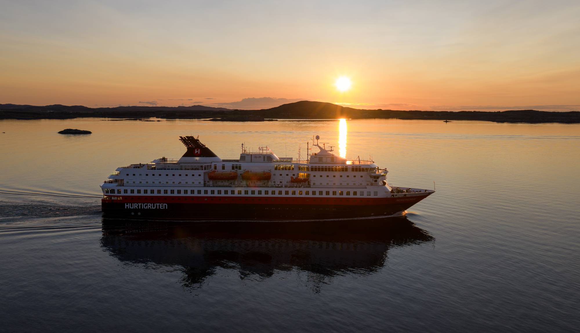 Hurtigruten - MS Nordnorge sailing through Rørvik