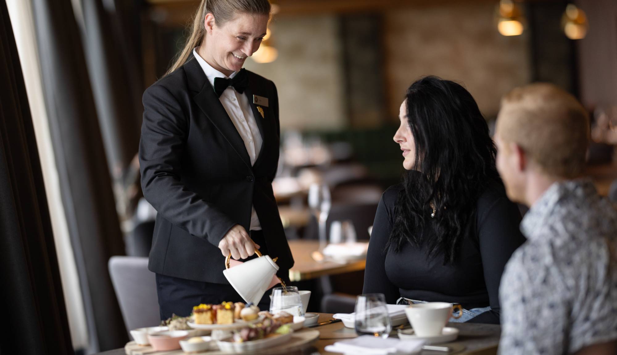 Hurtigruten - Dining - Afternoon Tea