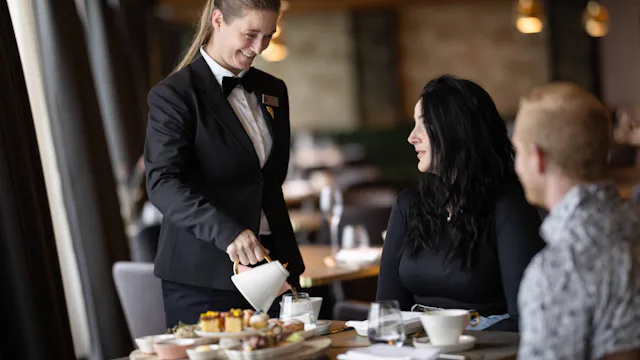 Hurtigruten - Dining - Afternoon Tea