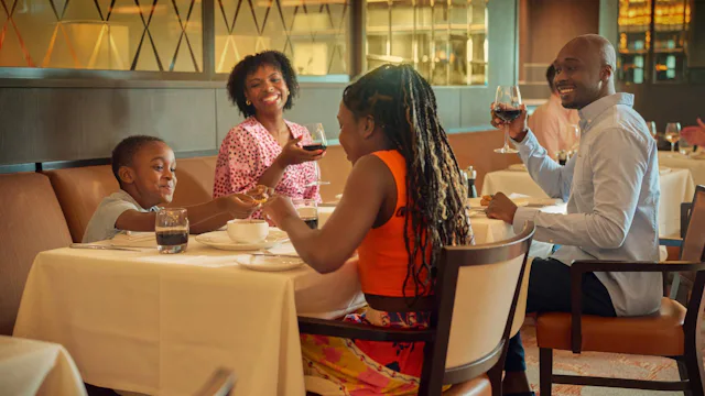 P&O Cruises - Dining - Family Dining