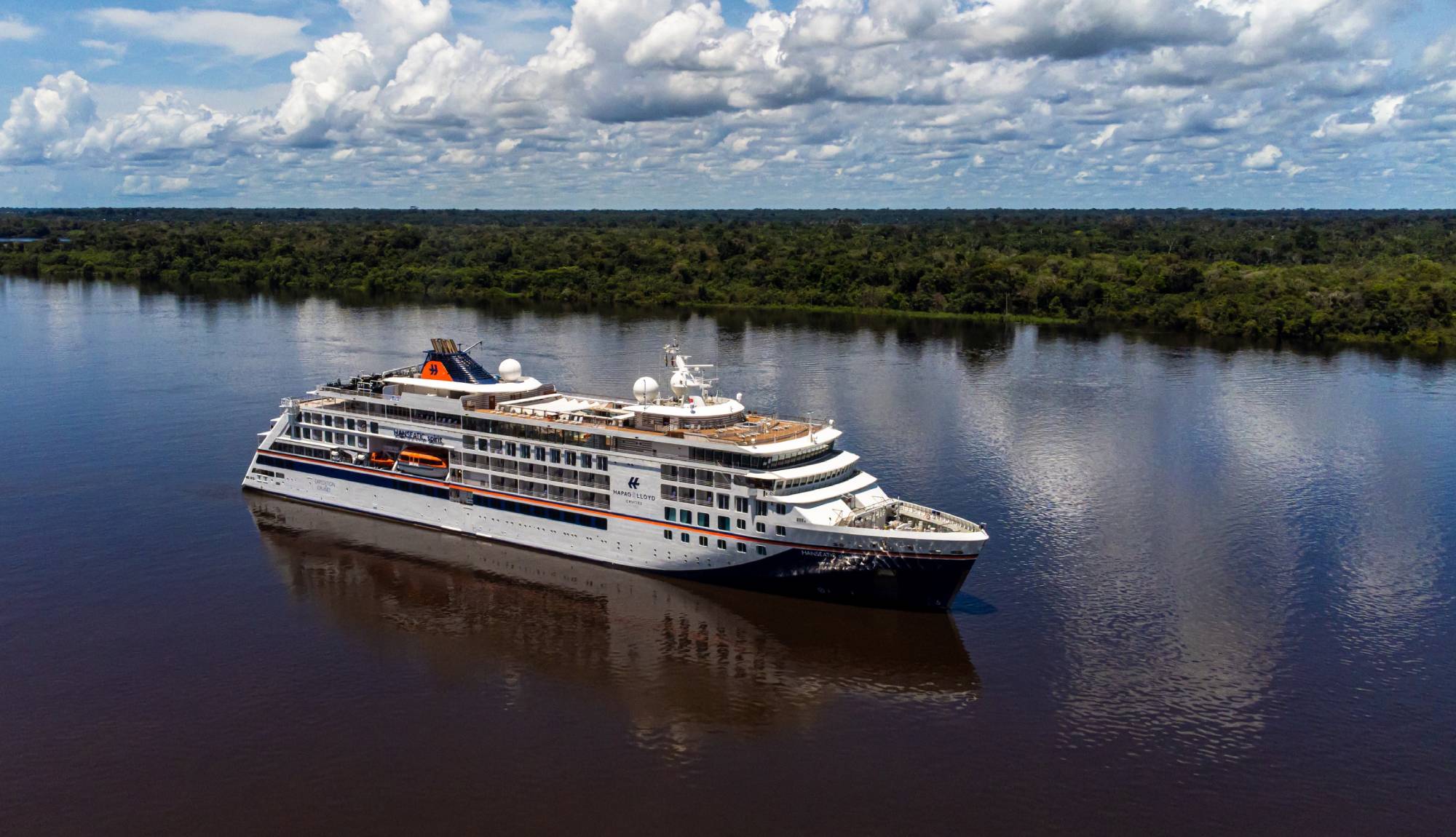 Hapag-Lloyd Cruises - HANSEATIC spirit - Antarctica - HANSEATIC spirit - Sailing the Amazon River in Brazil