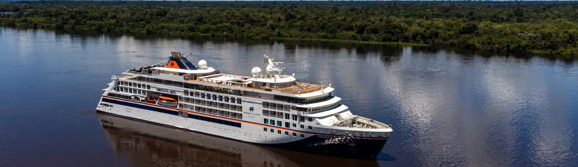 Hapag-Lloyd Cruises - HANSEATIC spirit - Antarctica - HANSEATIC spirit - Sailing the Amazon River in Brazil