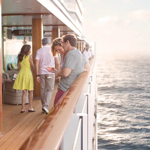 Norwegian Cruise Line - Norwegian Getaway - The Waterfront Cocktails and Drinks