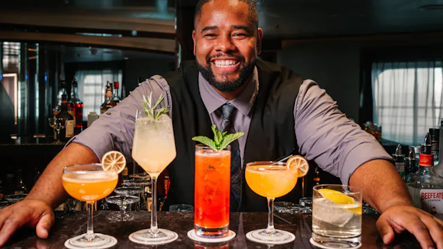 Seabourn - Alaskan Glacier Cocktails Bartender