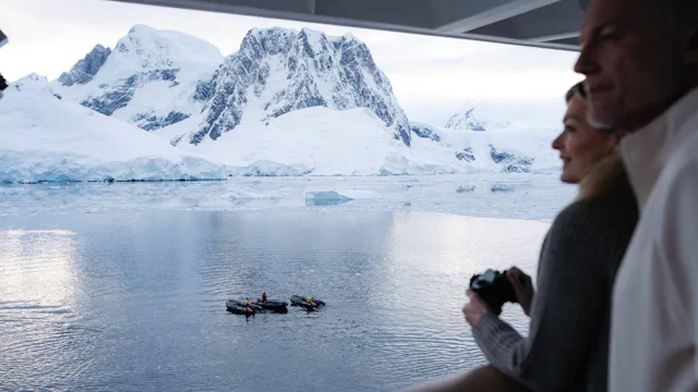HX Expeditions - Expedition Suite Balcony