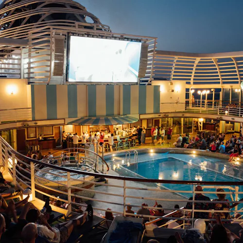 P&O Azura SeaScreen