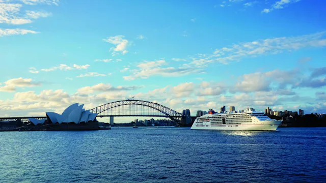 Hapag-Lloyd Cruises - MS EUROPA 2 - Sydney